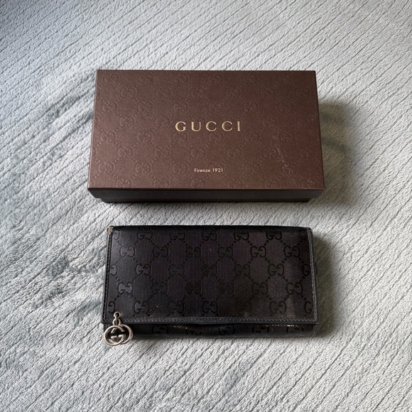 Gucci Carbon Fiber Long Wallet Black Checkbook Style w/ original dust bag & box - Picture 12 of 15